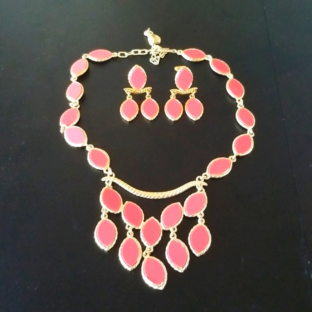 Vintage Costume Coral Discs and Gold Tone Statement Necklace and Earrings